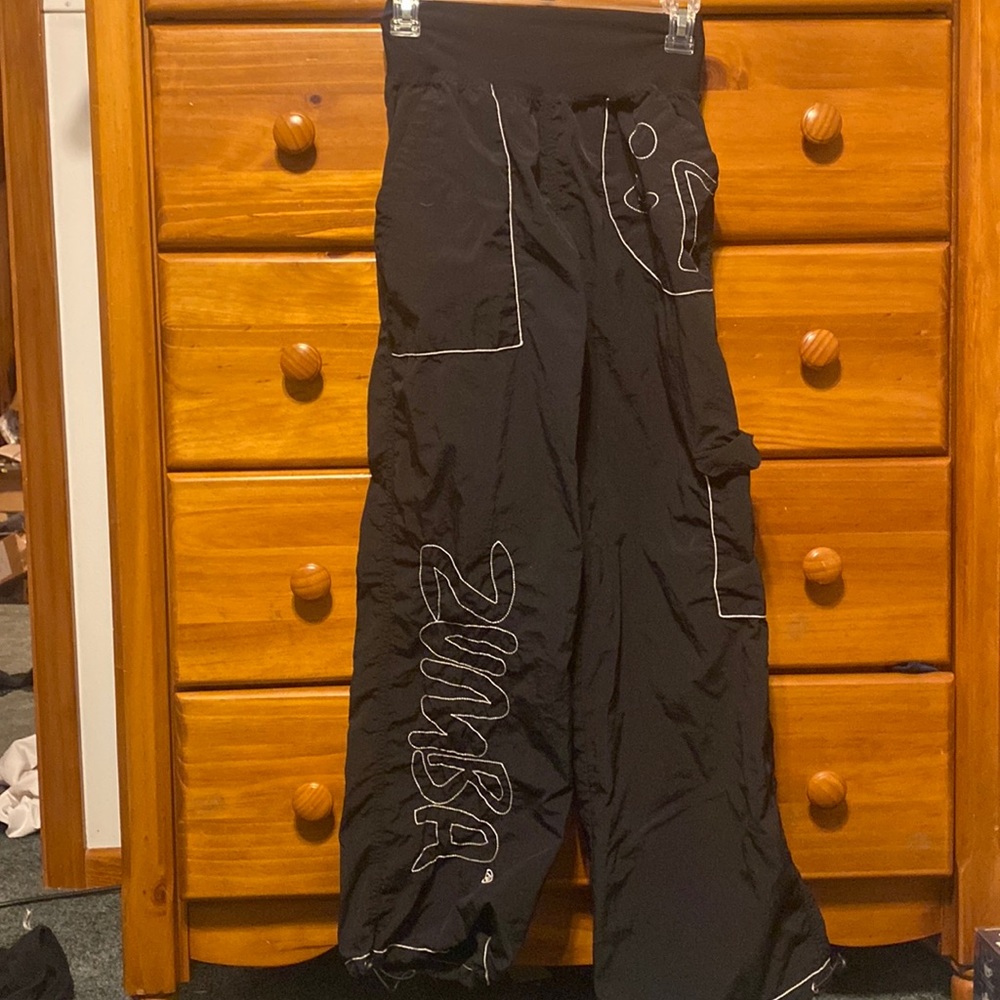 Vintage Zumba Fitness Cargo Pants Nylon Black RARE comes from clean home